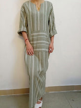 Load image into Gallery viewer, Womens Cotton Linen Dress Big size 5XL large size Kaftan Long Sleeve 2019 Summer Striped Women Plus Size Long Maxi Boho Dresses
